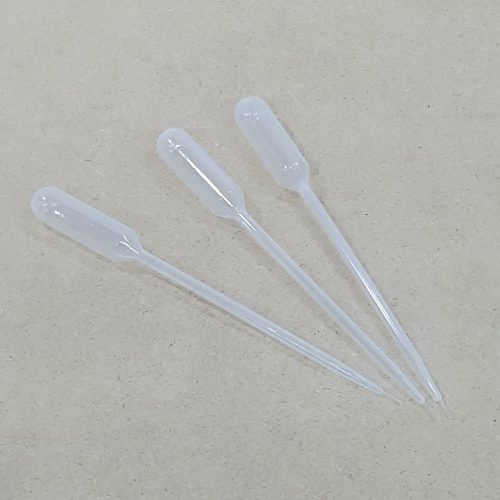 pack of three pipettes